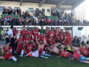 59821275_1535462013257414_5144532653445218304_n-300x225 AFGuarda- Vila Cortez vence Taça de Honra