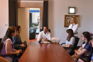 68453184_3088461264513971_4886612866523725824_n-300x200 Voluntariado juvenil em ação em Pinhel