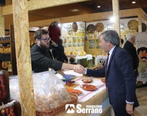 87578363_2767223416725124_7334264378612514816_o-300x237 Trancoso: Abertura da Feira do Fumeiro com a Ministra Ana Abrunhosa