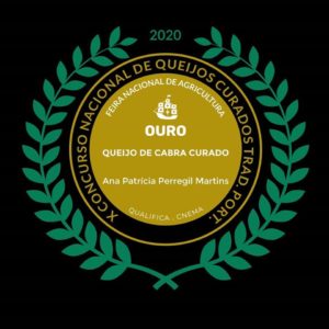 95000385_930119160766933_2502451880286748672_o-300x300 Queijo de cabra curado(Queijaria Artesanal Serras do Mondego) recebe medalha de Ouro a nível Nacional