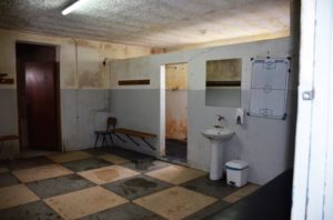 93027471_726876471188701_457586550155247616_o-300x198 Balneários do Estádio D.Aurélia de Moura vão ser remodelados em Vila Nova de Tazem