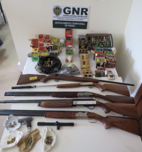 GNR-Guarda-Armas-280x300 GNR Guarda- Detido por posse ilegal de seis armas de fogo em Pinhel