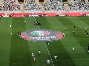 230989115_4194708737309911_7781104371349632350_n-300x225 Sporting vence Supertaça Cândido de Oliveira