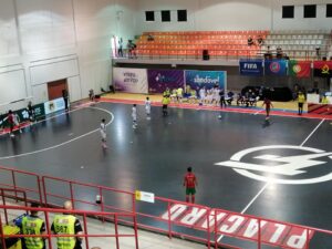 240825135_4275235309257253_3304386310538281499_n-300x225 Viseu-FPF-Futsal -Portugal- Usbequistão-1-3