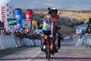 IMG-20210807-WA0078-300x200 82ª Volta a Portugal Santander-Alejandro Marque voltou a brilhar no Alto da Torre