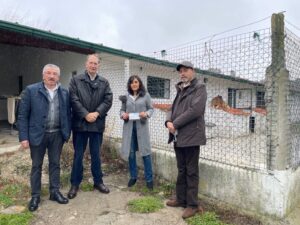 FOTO-3-300x225 Escape Livre oferece donativo a favor de A Casota – Associação Guardense de Proteção Animal