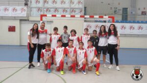 292198191_2544211565715782_1187660752618684914_n-300x169 Seleções Distritais de Sub-12 e Sub-14 de Futsal masculino jogaram em Espanha