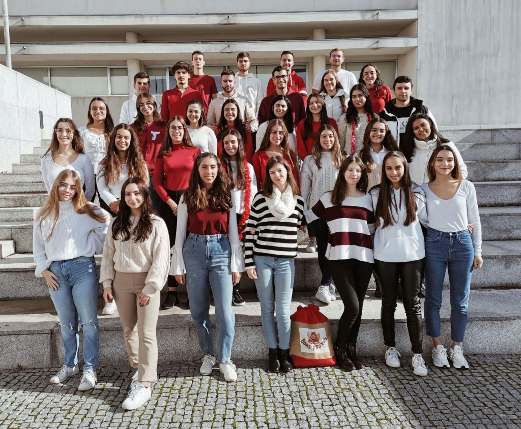Alunos-do-3o-de-Turismo-1024x844 "Natal pelo Mundo" em Viseu