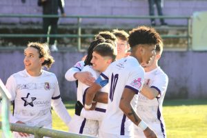 328124659_883460332857144_4417203503382412959_n-300x200 FPF- Sub-19- Gouveia entrou a vencer no Nacional 2ªdivisão