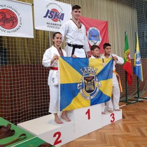 344021078_280752834280912_4468408150171754249_n-300x300 Jovens karatecas Pinhelenses em destaque na Taça Nacional JSKA Portugal