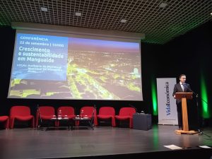 foto-conferência-300x225 Hub tecnológico vai ser instalado em Mangualde