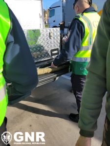 GNR-Guarda-Apreensao2-225x300 GNR Guarda- Atividade em Celorico da Beira e Foz Côa