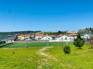 Poli_2-300x225 Câmara de Mangualde desafia comunidade a dar ideias para reabilitar polidesportivo do Bairro da Gândara