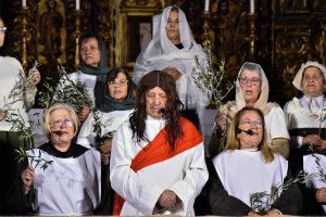 660353902_936657865672943_322753253960308846_n-300x200 Universidade Sénior de Figueira de Castelo Rodrigo recriou "Paixão de Cristo" na Igreja Paroquial de Figueira de Castelo Rodrigo