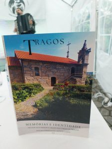 687022585_27201173222814216_6595945370910966826_n-225x300 Livro "TRAGOS, MEMÓRIAS E IDENTIDADE " de Nelson Figueiredo com casa cheia