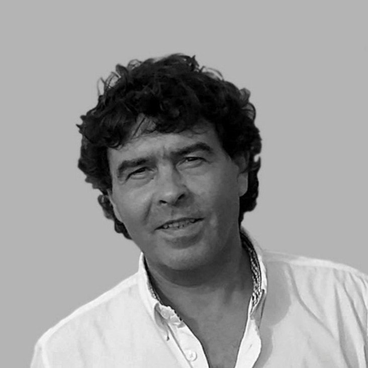 vitor-santos-1 Artigo de Opinião de Vítor Santos---Ela nunca saiu da linha lateral